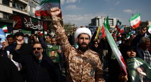 Irán a EE.UU.: Extranjeros no tienen cabida en Ormuz