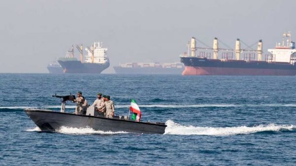 Irán exige reconocer su marco jurídico para reabrir Ormuz