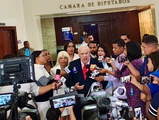 Juristas afirman debate sobre causales aborto quedó cerrado
