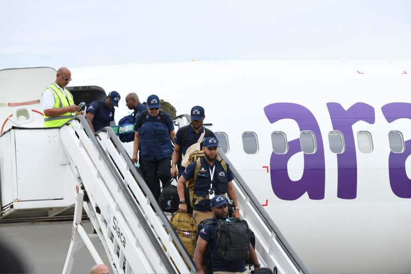 Llega vuelo humanitario con 50 dominicanos y 12 venezolanos