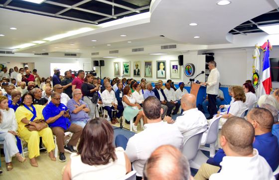 Presidente PRD propone alianza para desplazar PRM del poder