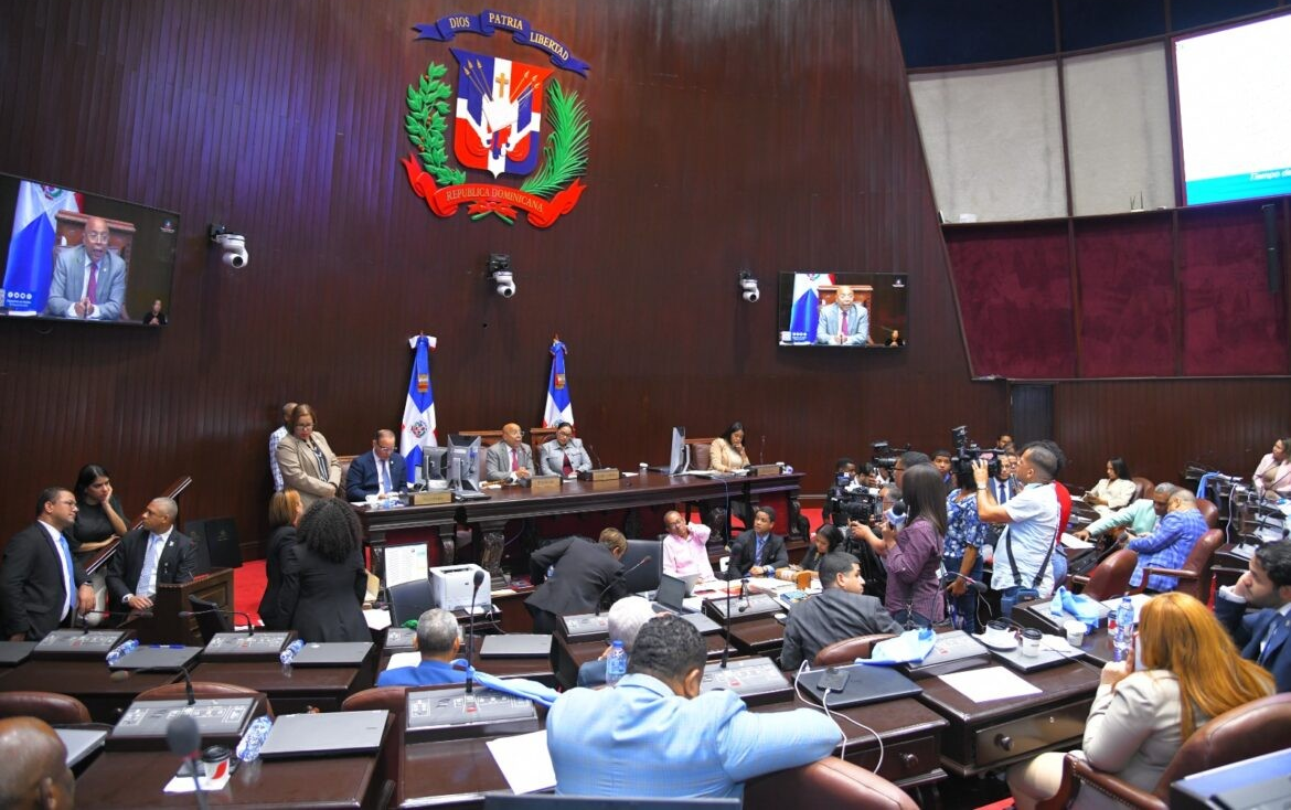 CD aprueba modificación a 32 artículos nuevo Código Penal imagen