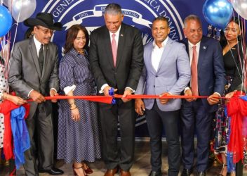 NUEVA YORK: Consulado RD inaugura oficina en El Bronx NUEVA YORK: Consulado RD inaugura oficina en El Bronx