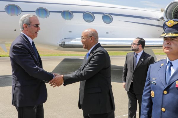 Luis Abinader llega a Colombia para investidura presidencial Luis Abinader llega a Colombia para investidura presidencial