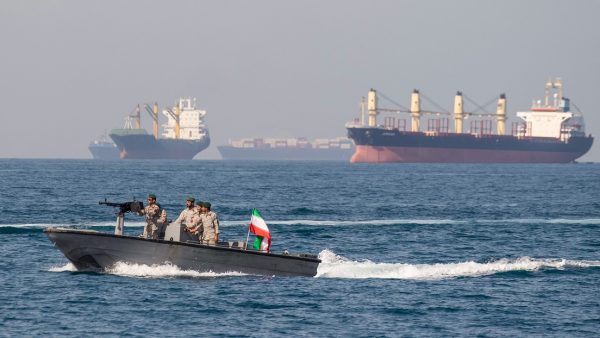Irán niega acuerdo para reabrir el estrecho estrecho de Ormuz