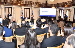 Gobierno anuncia EFICOMPRAS para agilizar compras públicas Gobierno anuncia EFICOMPRAS para agilizar compras públicas