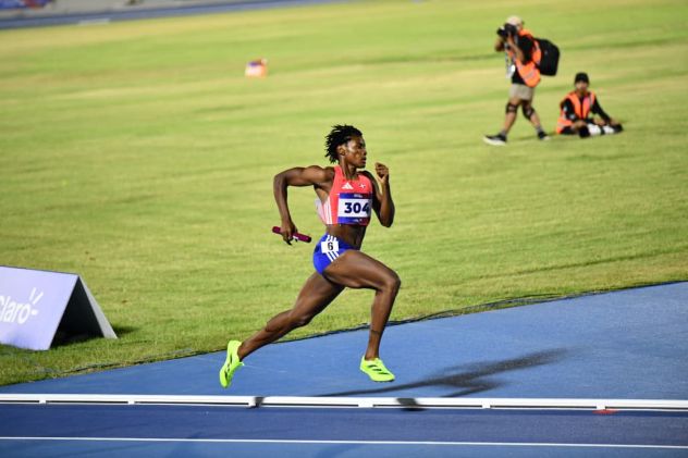 Medllista olímpica Marileidy Paulino conquista oro en JCC Medllista olímpica Marileidy Paulino conquista oro en JCC