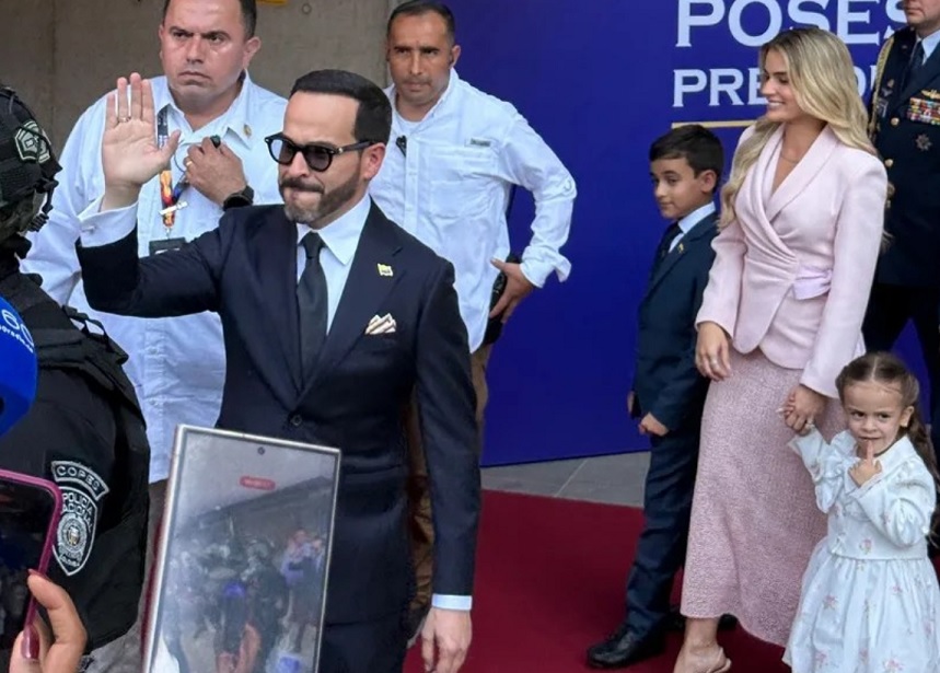 Abelardo de la Espriella jura como presidente de Colombia