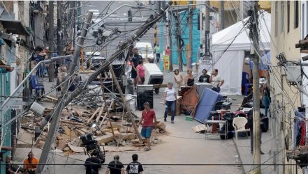 Colombia proyecta reconstruir mientras continúa la búsqueda Colombia proyecta reconstruir mientras continúa la búsqueda