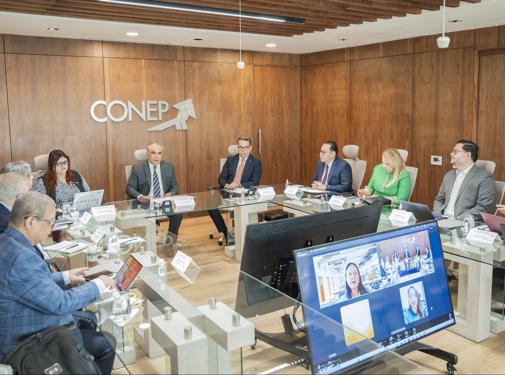 Empresarios de Centroamérica y RD analizan relación con EEUU Empresarios de Centroamérica y RD analizan relación con EEUU