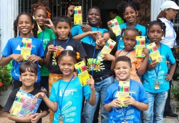 Ayuntamiento Los Alcarrizos concluye campamento infantil