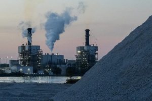 Canadá impone aranceles hasta 50 % acero y electrónica de EU