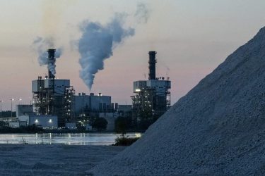 Canadá impone aranceles hasta 50 % acero y electrónica de EU