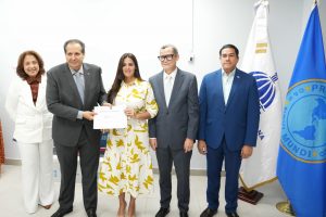 Salud reconoce Banco BHD por promover la lactancia materna