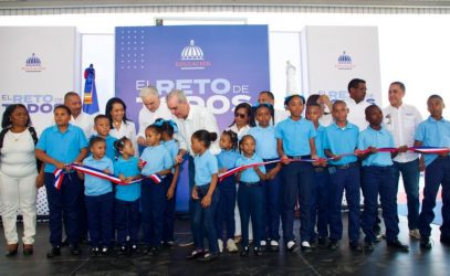 Abinader convoca a comunidad educativa a iniciar año escolar Abinader convoca a comunidad educativa a iniciar año escolar