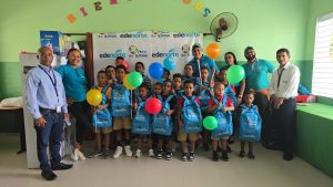 EDENORTE entrega mochilas y útiles escolares niños del Cibao