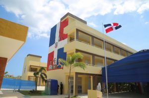 Minerd lanzará plataforma para reportar daños en escuelas RD