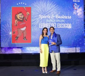 Leones reciben reconocimiento de Best of DR por sus 105 años