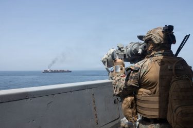 Al menos 2 muertos en ataque de EEUU en estrecho de Ormuz