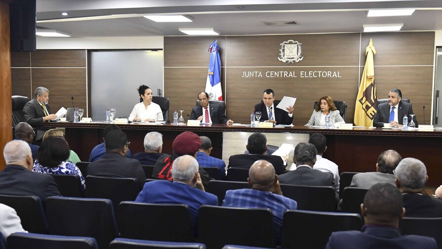 JCE abre proceso contra una empresa por difundir encuestas imagen