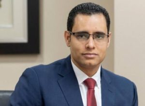 Juan Ariel aboga por políticas públicas que preparen jóvenes