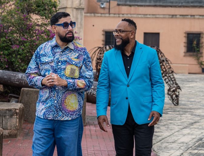 Rafael Ayala y Chiko Rodríguez unen a RD y Perú con «Bueno» imagen