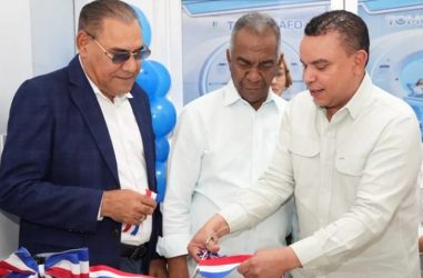 SNS entrega tomógrafo última generación a hospital de Baní SNS entrega tomógrafo última generación a hospital de Baní