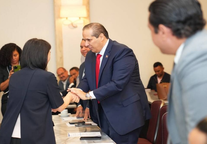 Salud y SNS fortalecen control prenatal para reducir riesgos imagen