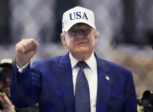 Trump dice es «seis veces más popular» Lincoln o Washington