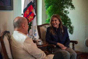Figueres Olsen destaca gestión Carolina Mejía al frente ADN
