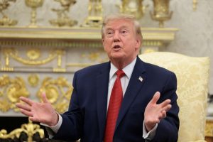 EU: Popularidad de Trump cae al nivel más bajo de su presidencia