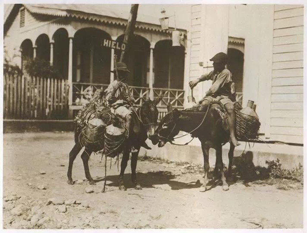Recuerdo de los vendedores callejeros de agua imagen