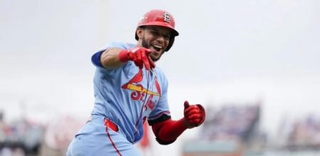 Joshua Báez hace historia con tres jonrones en su debut en GL