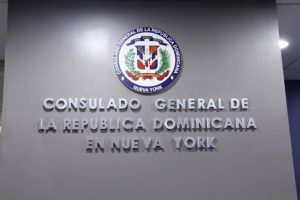 En NY merecemos un buen cónsul, no un «cohete explotao»
