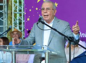 Danilo Medina pide investigar causas de mortalidad neonatal