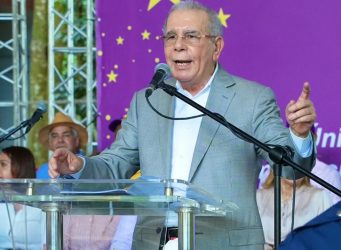 Danilo Medina pide investigar causas de mortalidad neonatal Danilo Medina pide investigar causas de mortalidad neonatal