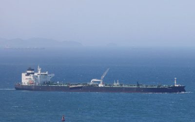 Irán anuncia acuerdo con Omán para gestionar estrecho Ormuz Irán anuncia acuerdo con Omán para gestionar estrecho Ormuz