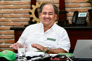 Estrellas Orientales reeligen a Miguel Feris como presidente Estrellas Orientales reeligen a Miguel Feris como presidente