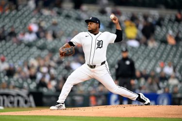 Dominicano Framber Valdez se consolida con éxito en las GL