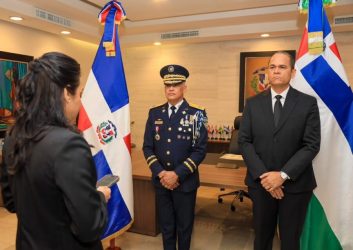 Rodríguez García asume como jefe PN y Cruz Cruz se despide Rodríguez García asume como jefe PN y Cruz Cruz se despide