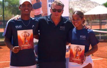 Isaac Guerrero y Julianny De la Cruz ganan Tenis Internacional