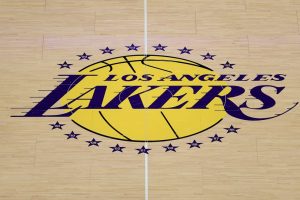 Venden Los Lakers por $12,500 MM, un récord deporte de EEUU