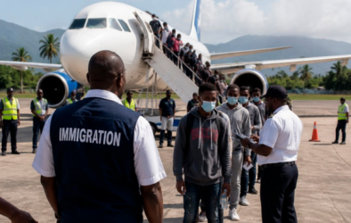 Haití recibe primer grupo de deportados EU tras fin del TPS