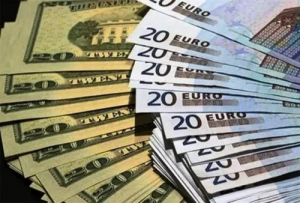 Dólar subió 4 cts. y era vendido a $58.43; el euro subió a $68.91