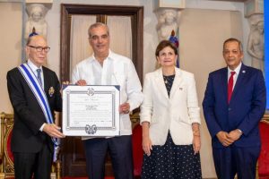 Abinader anuncia nueva sede Academia Dominicana Historia