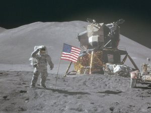 Trump promete la Humanidad volverá pisar la Luna antes 2028