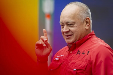 Cabello saluda a opositores que retornaron para un diálogo