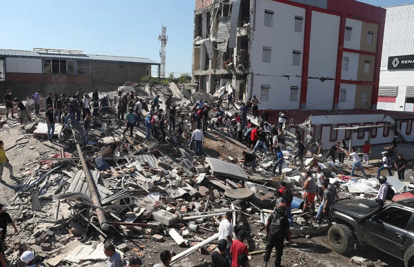COLOMBIA: Reportan al menos 21 muertos tras fuerte sismo 7,4