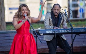 Yanco Santana lleva música dominicana a televisión Rusia