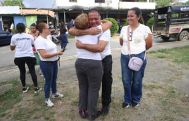 VENEZUELA: Oposición celebra las nuevas excarcelaciones VENEZUELA: Oposición celebra las nuevas excarcelaciones